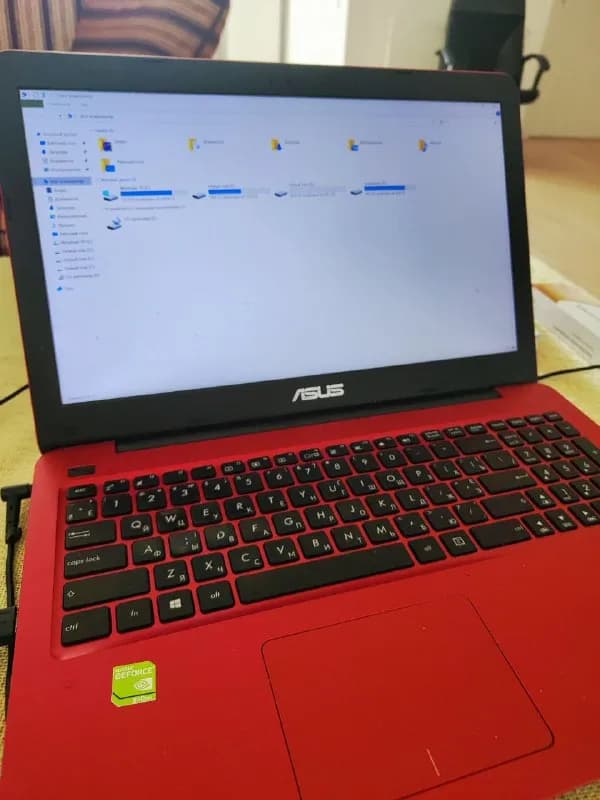 asus, процессор i3-6100u оперативной 6gb, видеокарта nVidia 940mx 2gb, ssd 240gb и вместо привода ст — Тбилиси