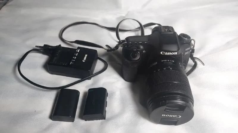 Canon EOS 80D — Тбилиси — 1 700 ₾