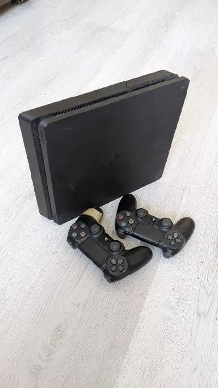 playstation 4 slim 500gb + два геймпада. — Тбилиси — 500 ₾