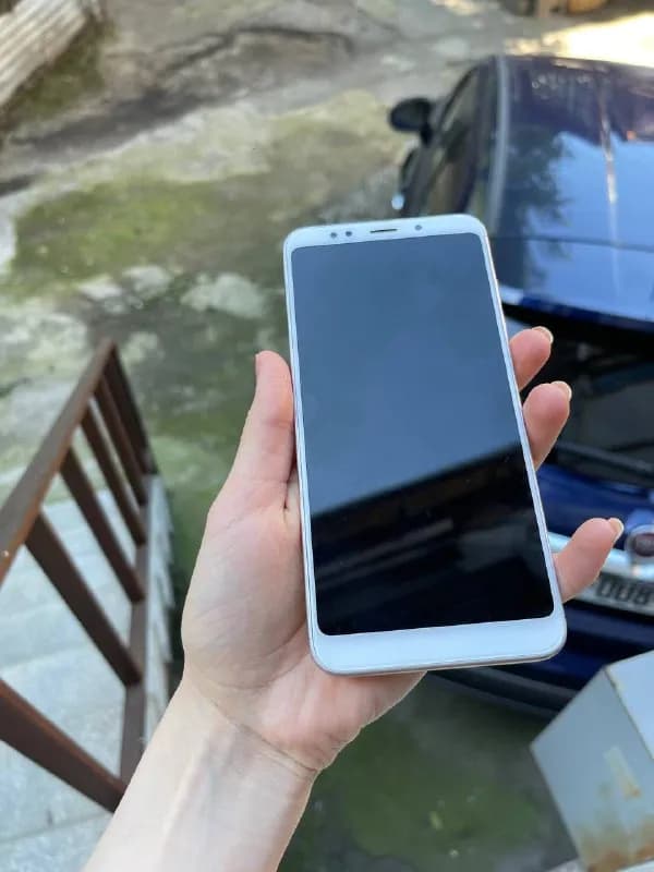 Redmi 5+ 6/64 в идеальном состоянии — Тбилиси — 150 ₾