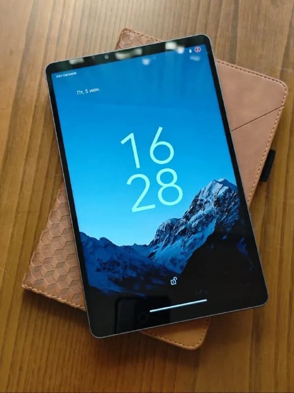 Lenovo Y700 — одни из самых мощных 8-дюймовых планшетов на рынке. Лёгкий и мощный, с хорошими стерео — Батуми — 500 ₾