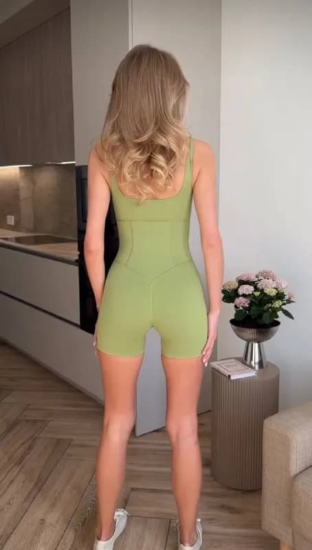 100+ пару см в бедрах) — Батуми — 60 ₾
