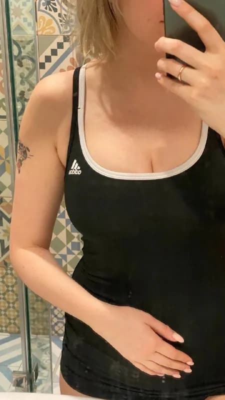 adidas с поддерживающим топом s — 10 лари — Тбилиси — 10 ₾