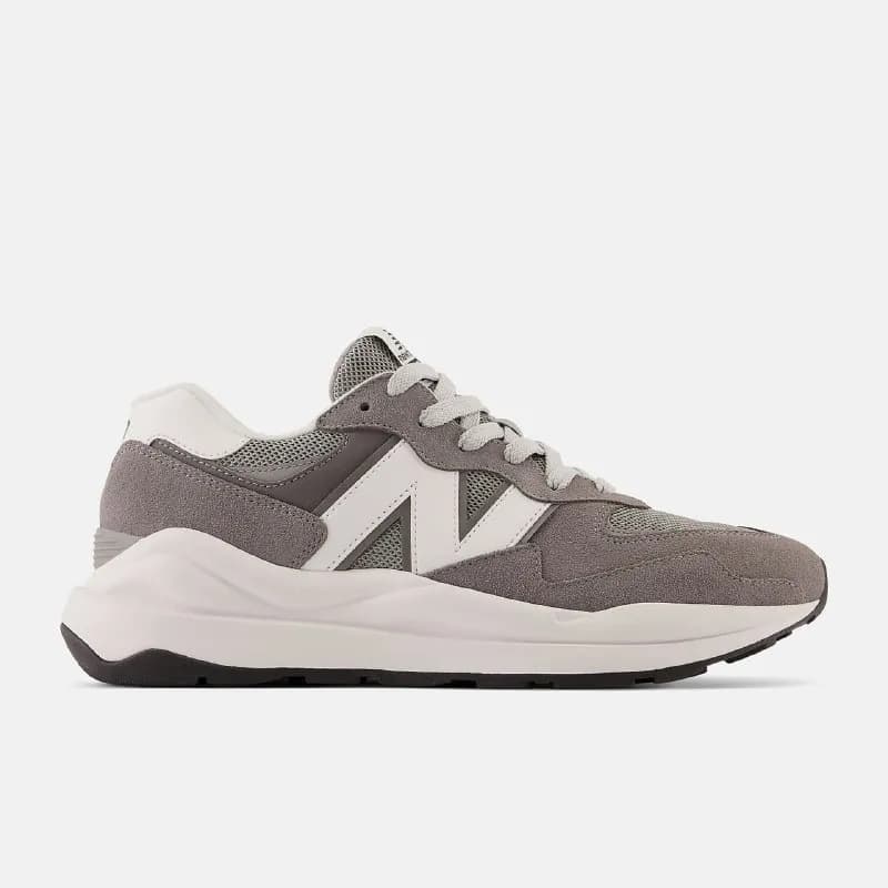 New Balance 5740, новые, заказывал с newbalance, все квитанции в наличии. — Тбилиси — 100 $
