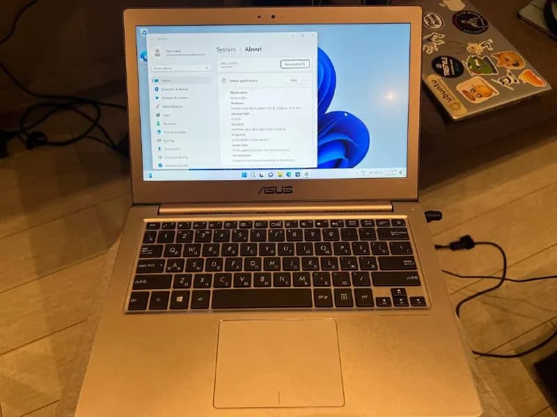 1. Ноутбук ASUS UX303U (i7/12gb ram/1tb ssd/1080p); 850 лари — Тбилиси — 850 ₾