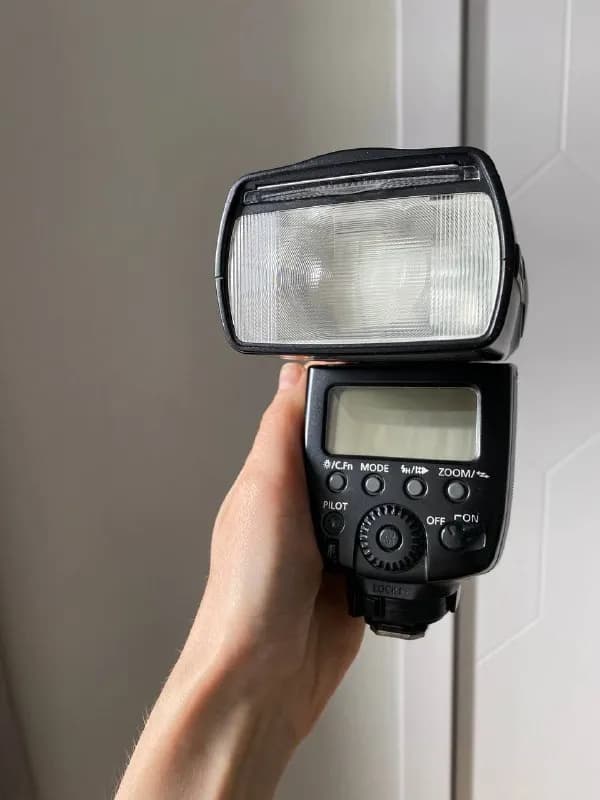Вспышка Canon Speedlite 580EX II — Тбилиси — 220 ₾