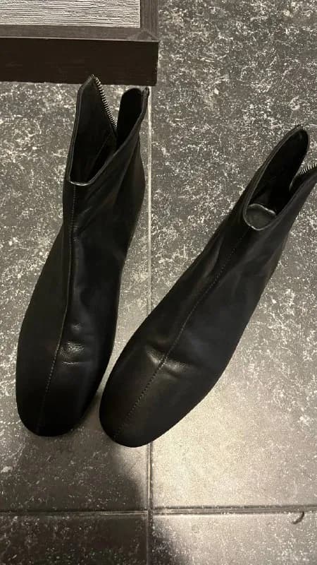 Zara. Ботильоны. 39 (пойдут и на 38). Не носились, обувались только для примерки. 80 лари. — Тбилиси — 80 ₾