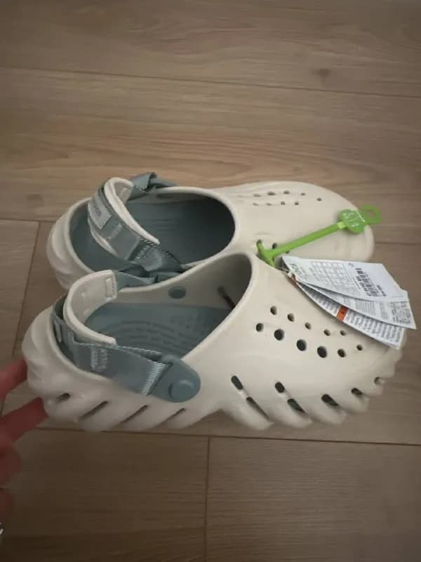 crocs модель echo clog, унисекс, абсолютно новые с биркой, ни разу не надевались. Размер 38-39, — Тбилиси — 200 ₾