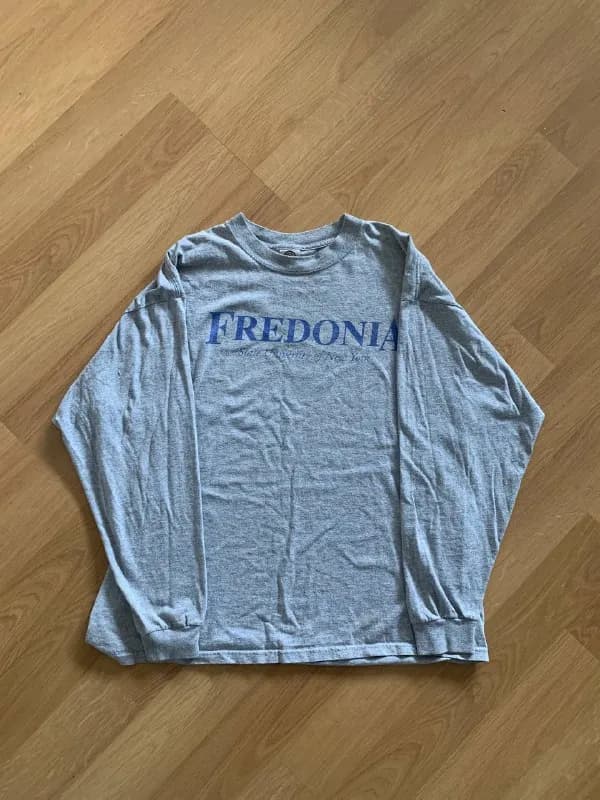 серый лонгслив XL — Тбилиси — 10 ₾