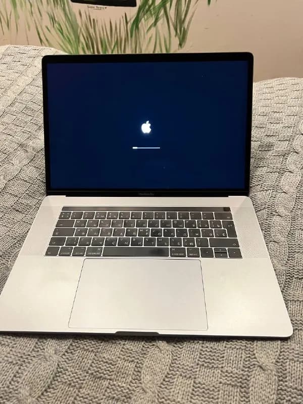 MacBook Pro 15-inch, 2017, 512 GB Space Grey — Тбилиси