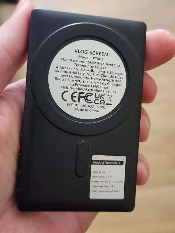 IPHONE для селфи и видео съёмки на заднюю камеру. Цена 50 лари — Батуми — 50 ₾
