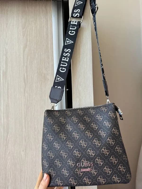 guess — Батуми — 30 ₾