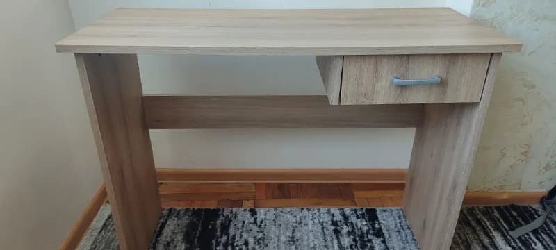 jysk 40*100 см высота 75 см. Есть сколы на кромке. 80 лари. Кобулети — Батуми — 80 ₾