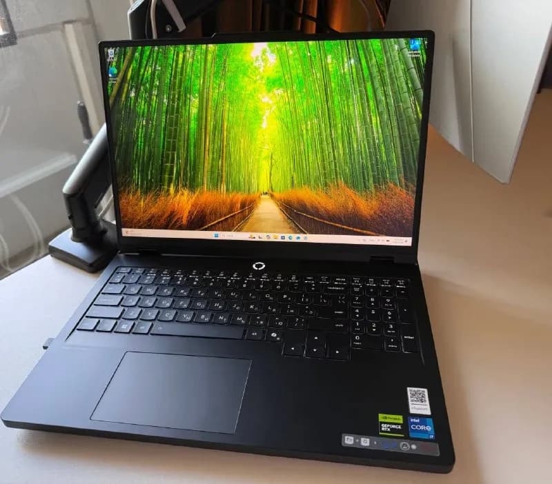 Lenovo Legion Pro 5 16IRX[телефон]NN001HRK) — Батуми — 4 350 ₾