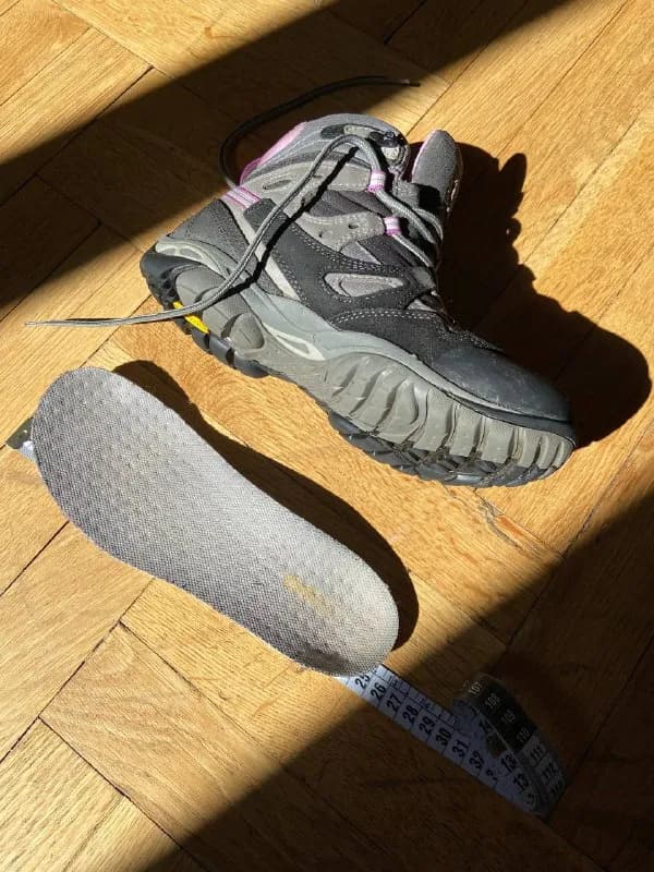 Asolo. Размер 38, но маломерят на 37. Waterproof, vibram подошва. — Тбилиси — 250 ₾