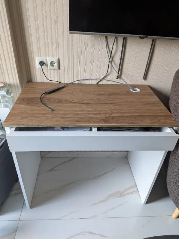 UTAAH Batumi — 140 lari, Стул Ikea Markus — 650 lari. Как новые. — Батуми — 140 ₾