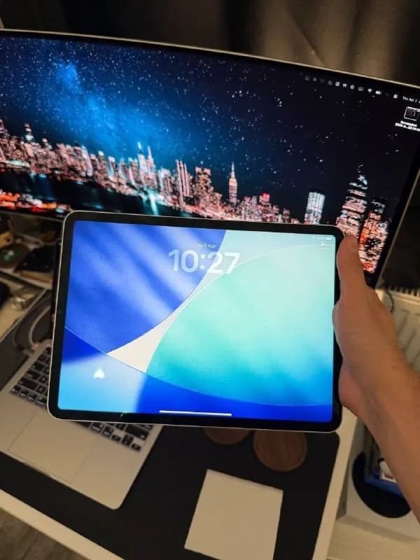 SMOKE-TEST] Продаю iPad Pro 11 M1 256gb Wi-Fi, цвет Space Gray, батарея 97%, в комплекте зарядка. Це — Батуми — 2 200 ₾