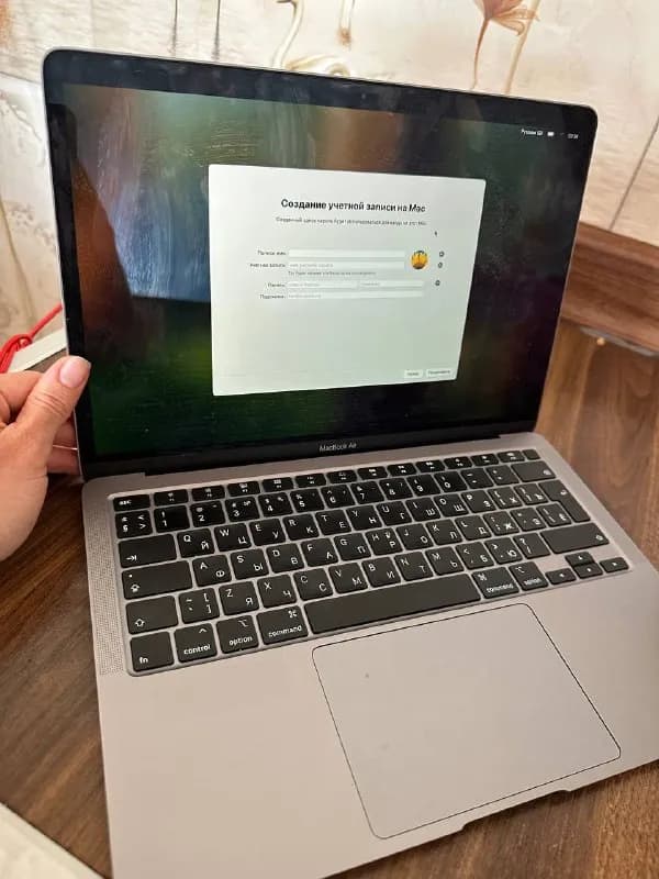 MacBook Air 13 (2020), 256ГБ, Core i3, 1.1 — Батуми — 1 340 ₾