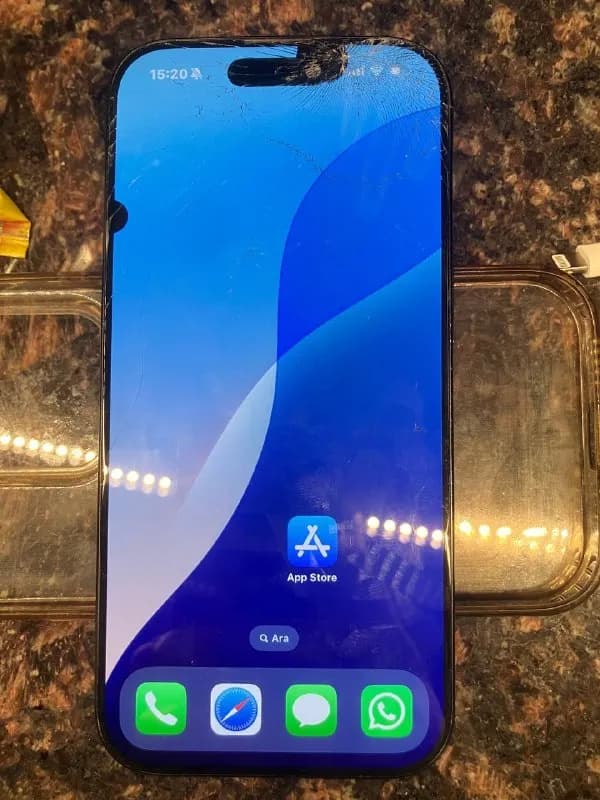 iPhone 16 Pro 128GB — Батуми — 1 200 ₾