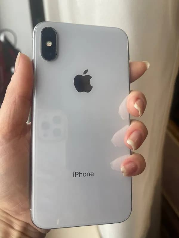 iPhone X, 64 gb, в идеальном состоянии, без царапин, не был в ремонте. Цена 700 лар. Возможен небол — Тбилиси — 700 ₾