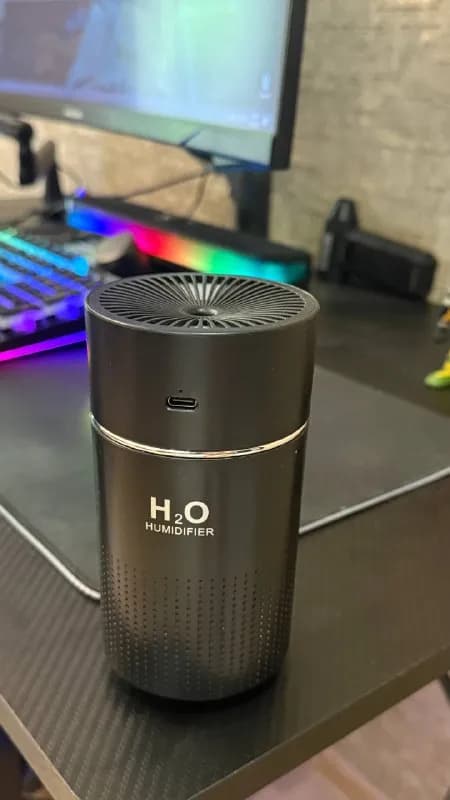 H2O Humidifier и настольный мини-ароматизатор, работающий через USB. Он создает холодный пар из воды — Тбилиси — 25 ₾