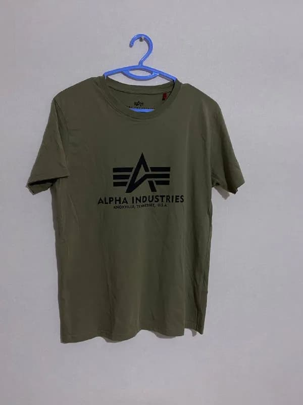 1)Футболка alpha industries S состояние идеальное — Тбилиси — 55 ₾