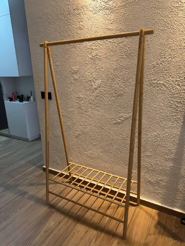 Напольная вешалка JYSK — Тбилиси — 150 ₾