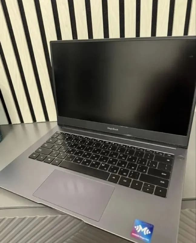 HONOR MAGICBOOK В ОТЛИЧНОМ СОСТОЯНИИ! — Батуми — 680 ₾