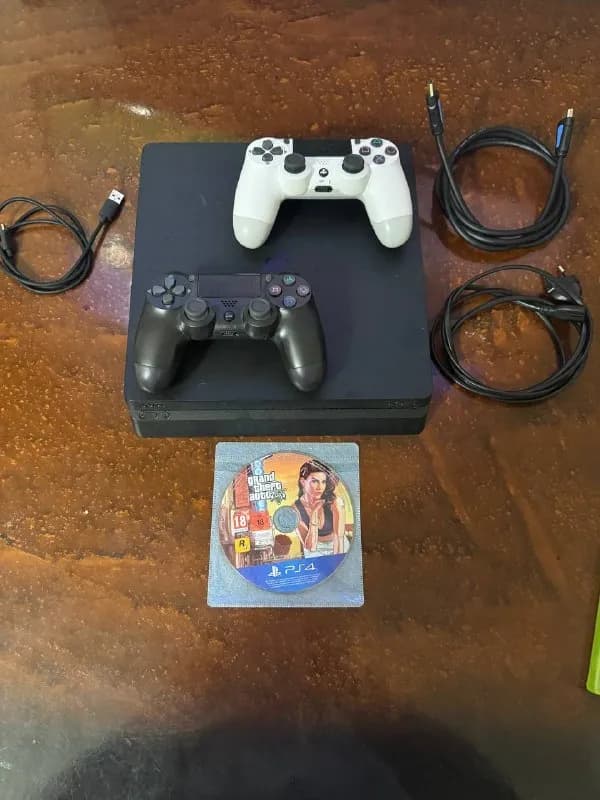 Playstation 4 Slim 1 Tb в идеальном состоянии. Работает идеально все в комплекте диск гта 5, на акау — Тбилиси — 500 ₾