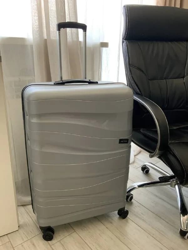 Новый чемодан размер L — Тбилиси — 180 ₾