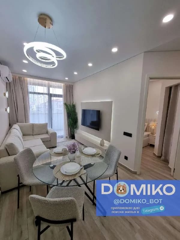 1+1, 3 этаж, 50.5 кв/м — Батуми — 900 $