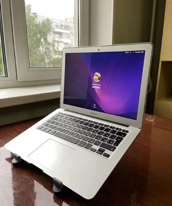 MacBook Air 13» (2017) — i5 / 8GB / SSD 256GB / macOS Monterey — Батуми — 470 ₾
