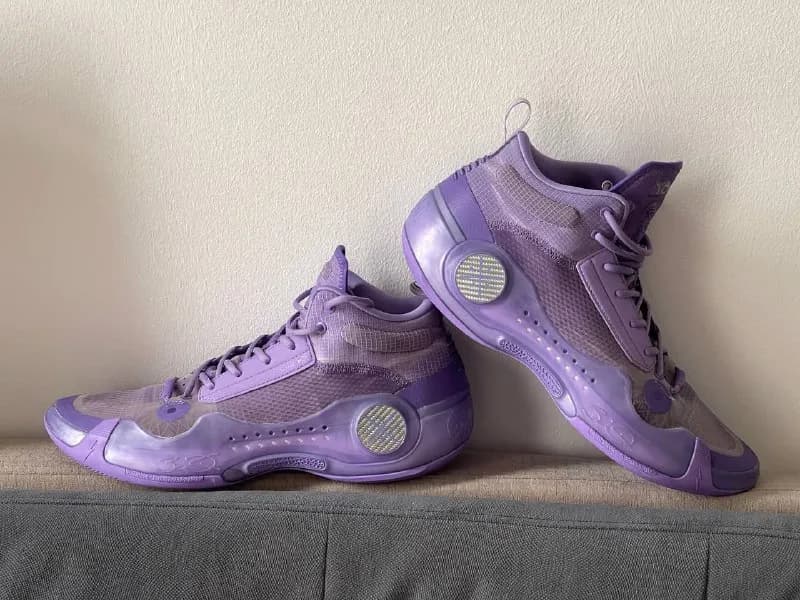 Way of Wade 10 Lavender. Размер 13.5 US, 48 европейский, на 13 тоже подойдут. Состояние 9/10. Покупа — Тбилиси