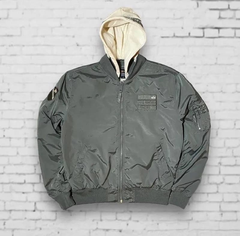 1 Alpha Industries бомбер (new), XL, 180 лари — Тбилиси — 180 ₾