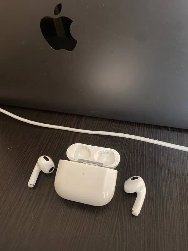 AirPods 3 в отличном состоянии! — Тбилиси — 300 ₾