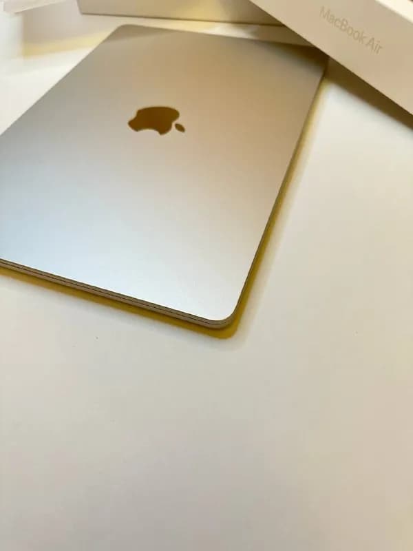 MacBook Air M2 512SSD — Тбилиси — 3 300 ₾
