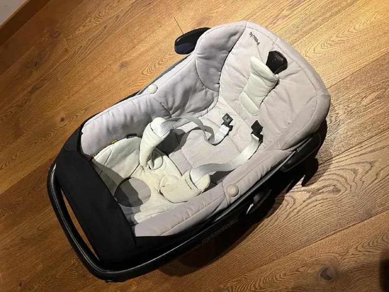 Maxi-cosi, 60 лари. — Тбилиси — 60 ₾