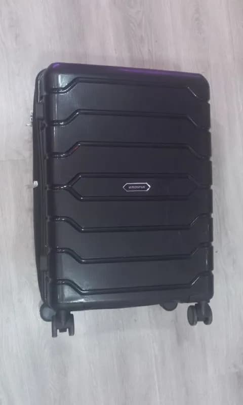 S) и дорожные сумки. — Батуми — 90 ₾