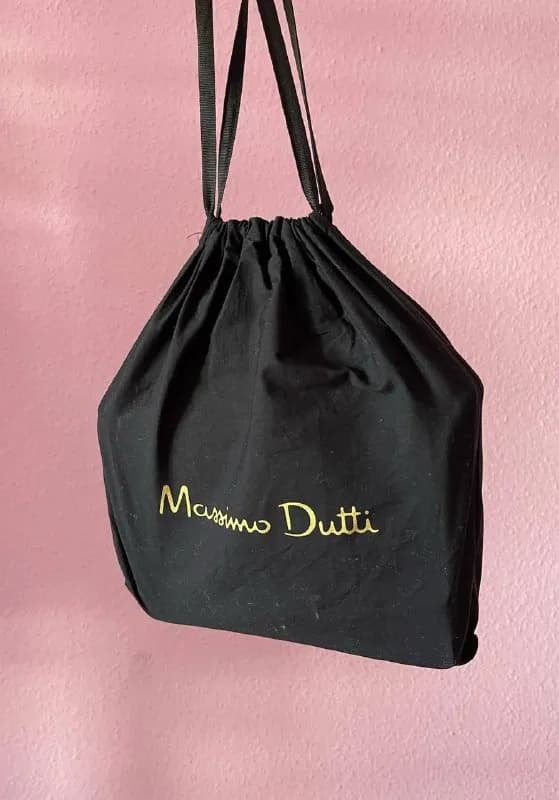 Massimo dutti — Тбилиси — 200 ₾