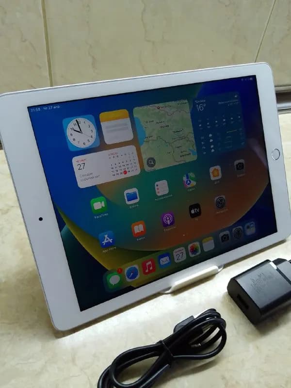 iPad 5 Отличное состояние. 490л. Пишите лс — Тбилиси