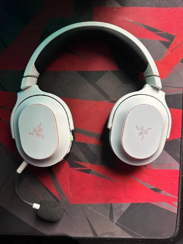 Razer Barracuda X Chroma — стильные беспроводные игровые наушники в отличном состоянии. Лёгкие, удоб — Батуми — 300 ₾