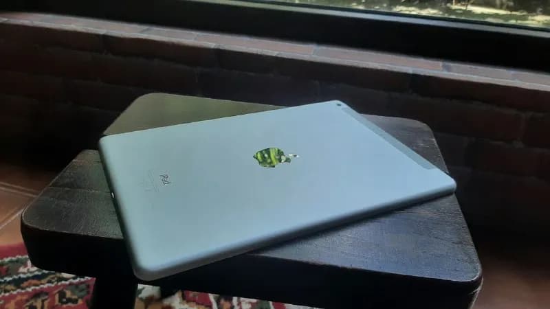 IPad или обменяю на старенький IPhone — Тбилиси