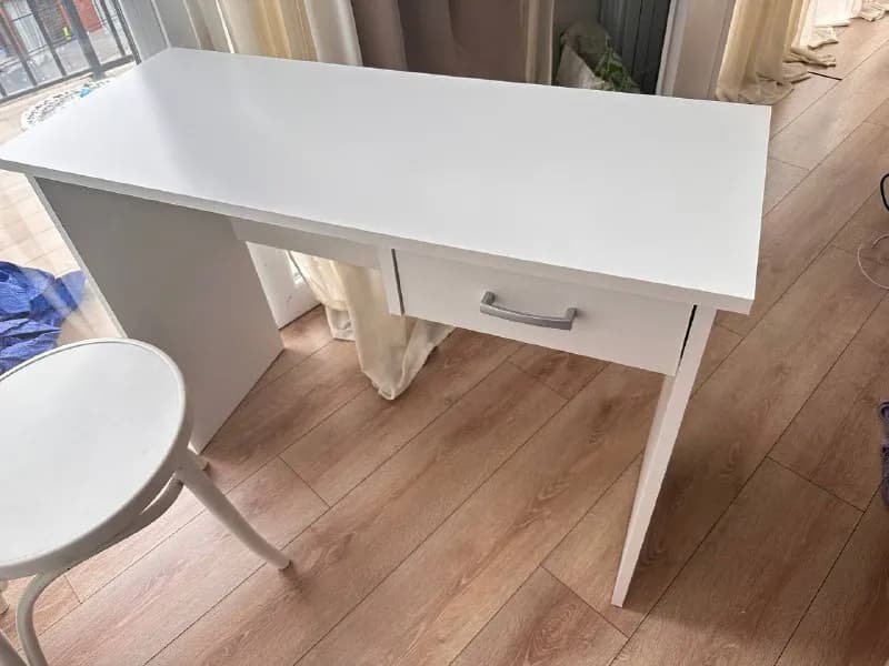 Рабочий стол JYSK — Тбилиси — 150 ₾