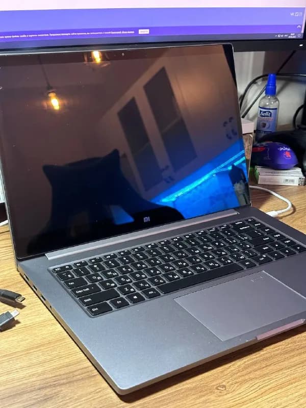 Xiaomi Mi Notebook 16». Пользовались не часто, в связи с этим и продаётся. Пользовалась девушка. Доп — Тбилиси — 1 500 ₾
