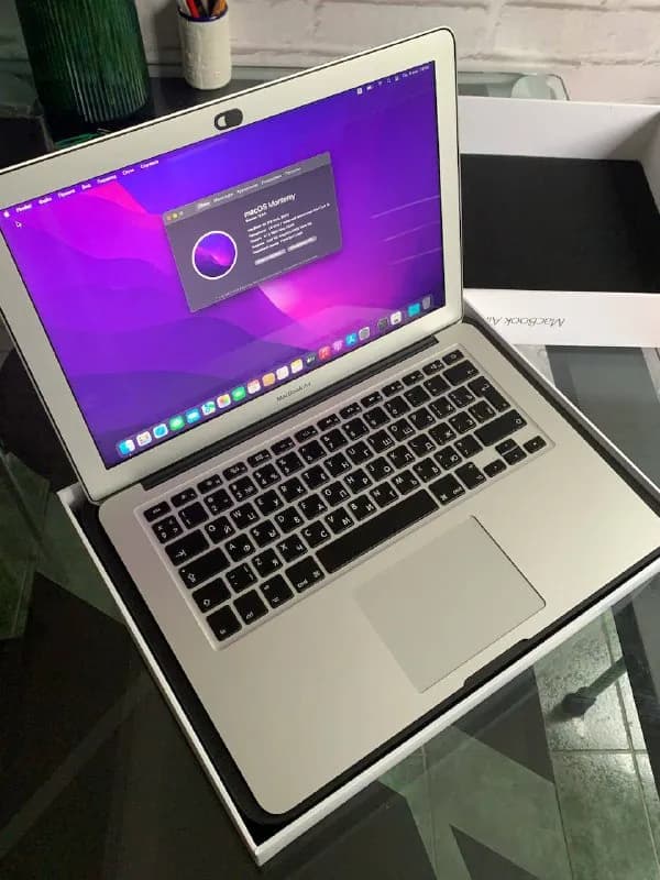 macbook air 2017 — 1000 лари. — Тбилиси — 1 000 ₾
