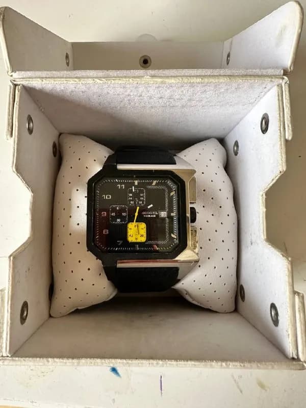 Часы Diesel — Тбилиси — 250 ₾
