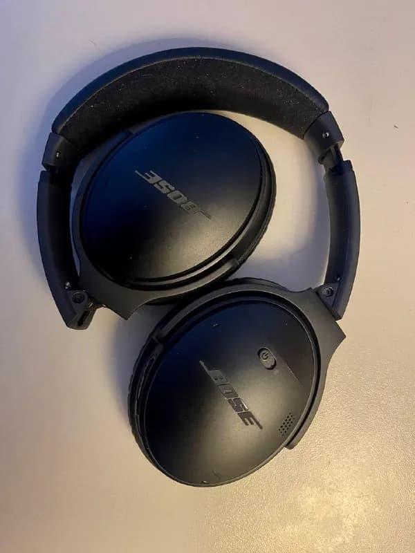 Bose QuietComfort 35 II черные. В идеальном состоянии. Лучший шумодав. Состояние топ, амбрашюры — Тбилиси — 450 ₾