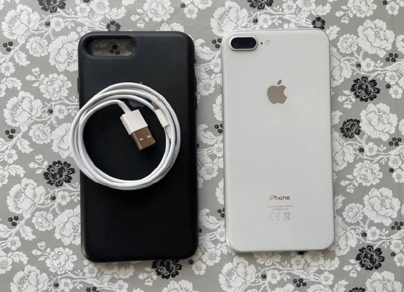 iPhone 8+ 64 gb — Тбилиси — 370 ₾