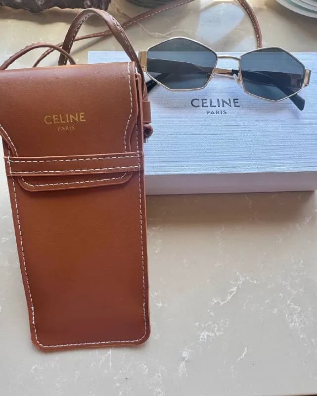 Солнцезащитные очки в стиле Celine — Батуми — 100 ₾