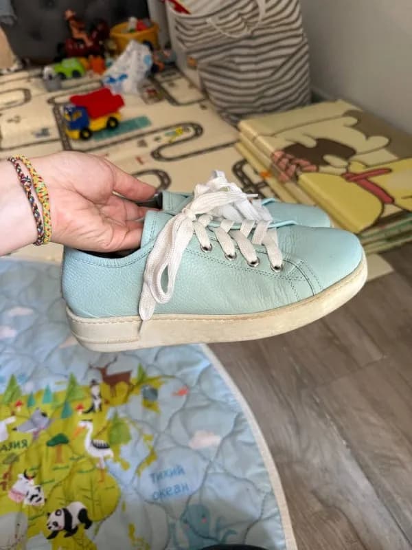 36 (23,5 см по стельке) — Батуми — 30 ₾